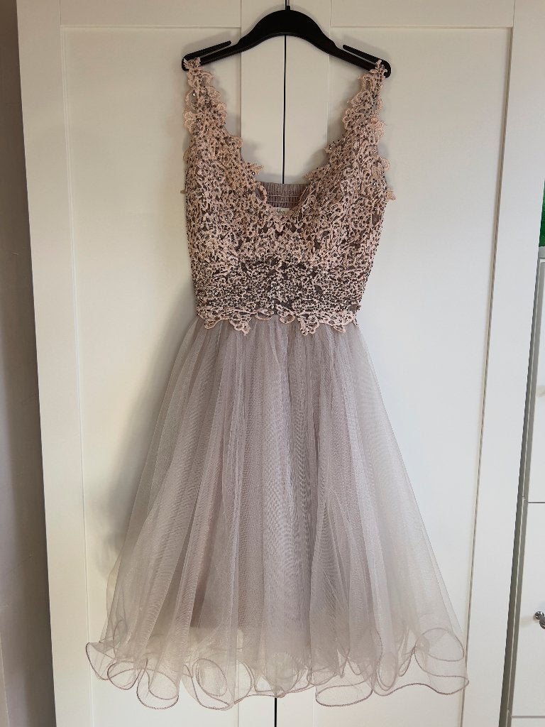 Robe de bal S/M taupe et rose poudré – Dentelle à strass, Vêtements | Femmes, Enlèvement ou Envoi, Sans marque, Rose, Porté