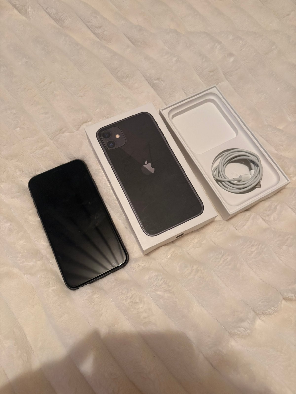 iPhone 11 64 Go 95 % de capacité batterie, Télécoms, Enlèvement, 64 GB, Sans abonnement, Noir