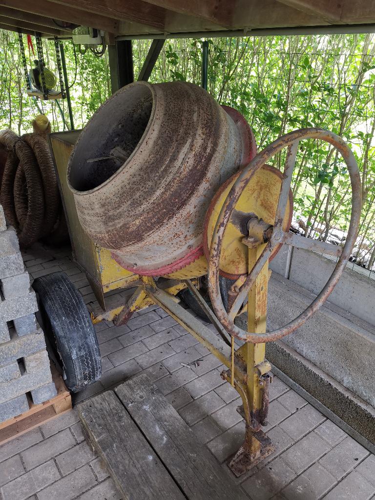 Bétonnière de chantier, Enlèvement, Utilisé