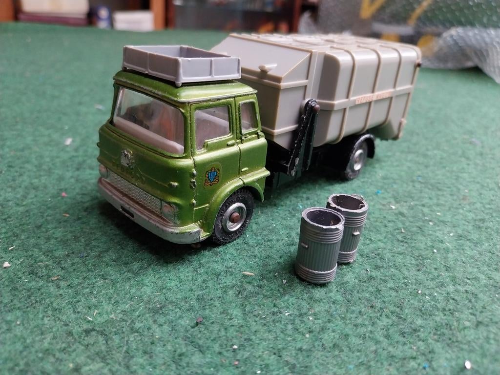 Dinky toys, Hobby en Vrije tijd, Modelauto's | 1:50, Ophalen, Dinky Toys