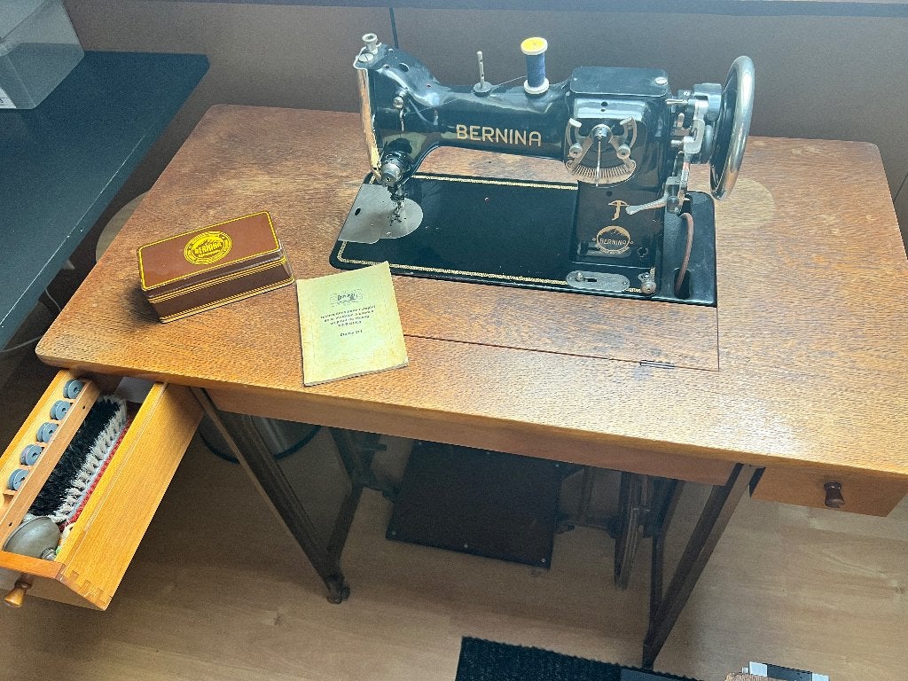 Bernina classe 117, Ophalen, Gebruikt, Naaimachine, Bernina