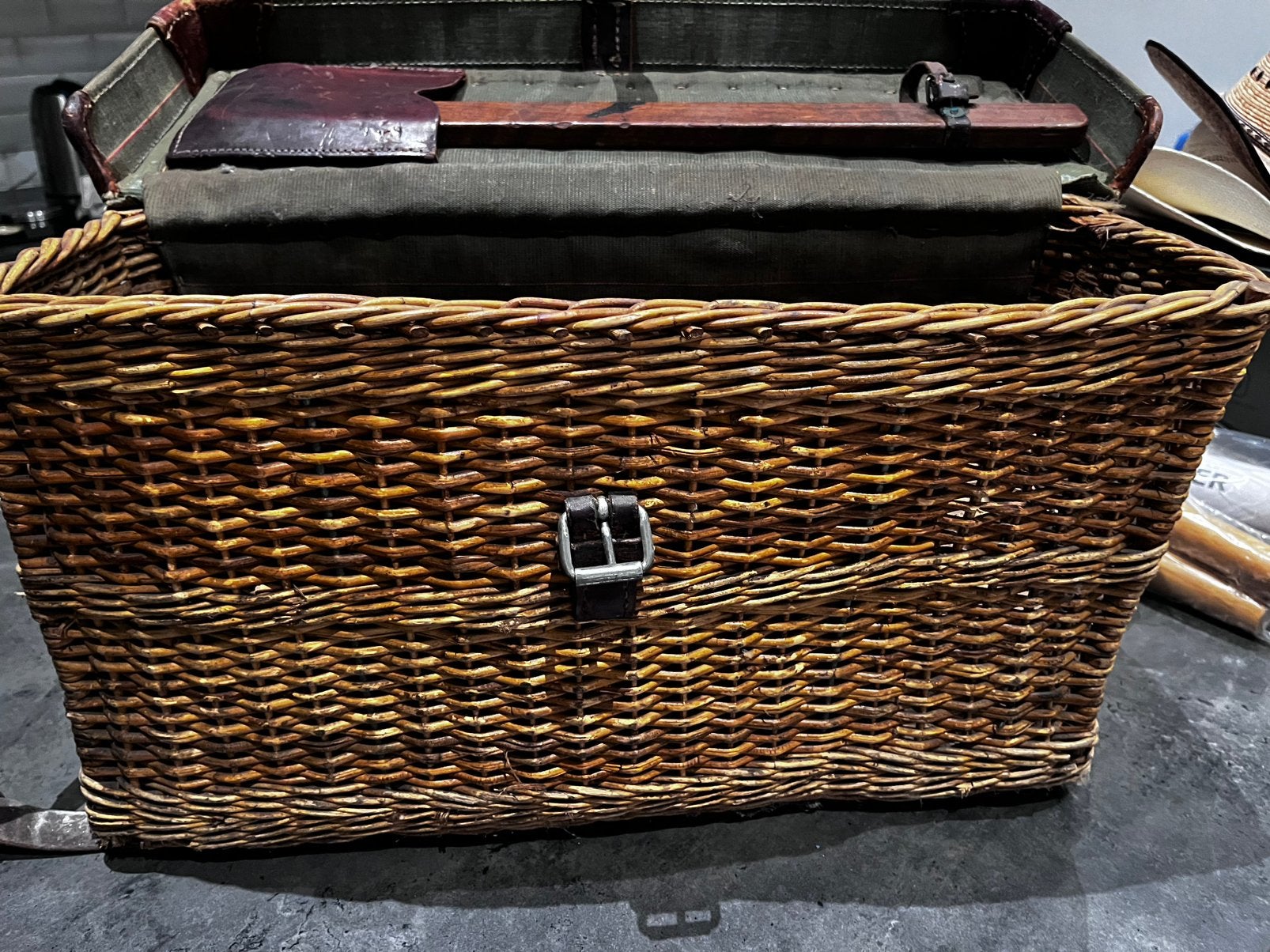 Panier a outils vintage, Enlèvement, Bois, Tressé, Panier