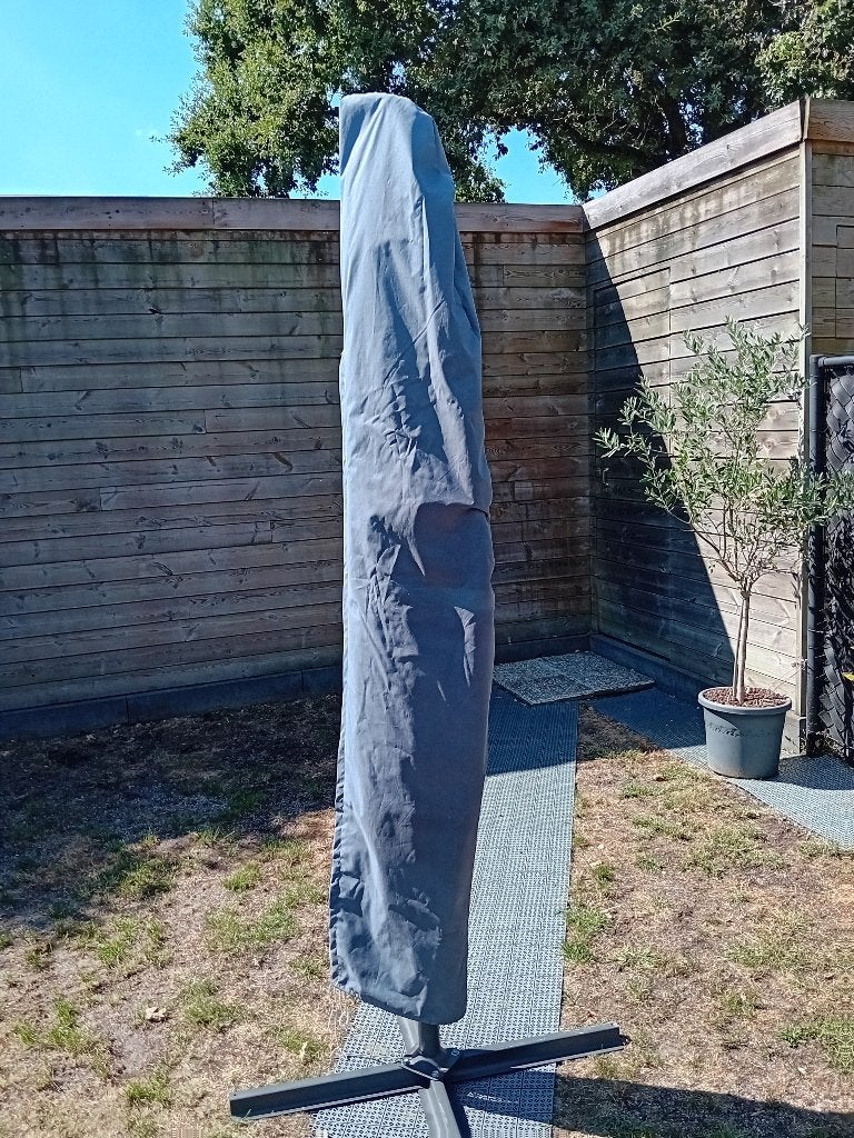 ZWEEFPARASSOL MET VOET ,GRATIS, Tuin en Terras, Ophalen, Zo goed als nieuw, 2 tot 3 meter, Zweefparasol