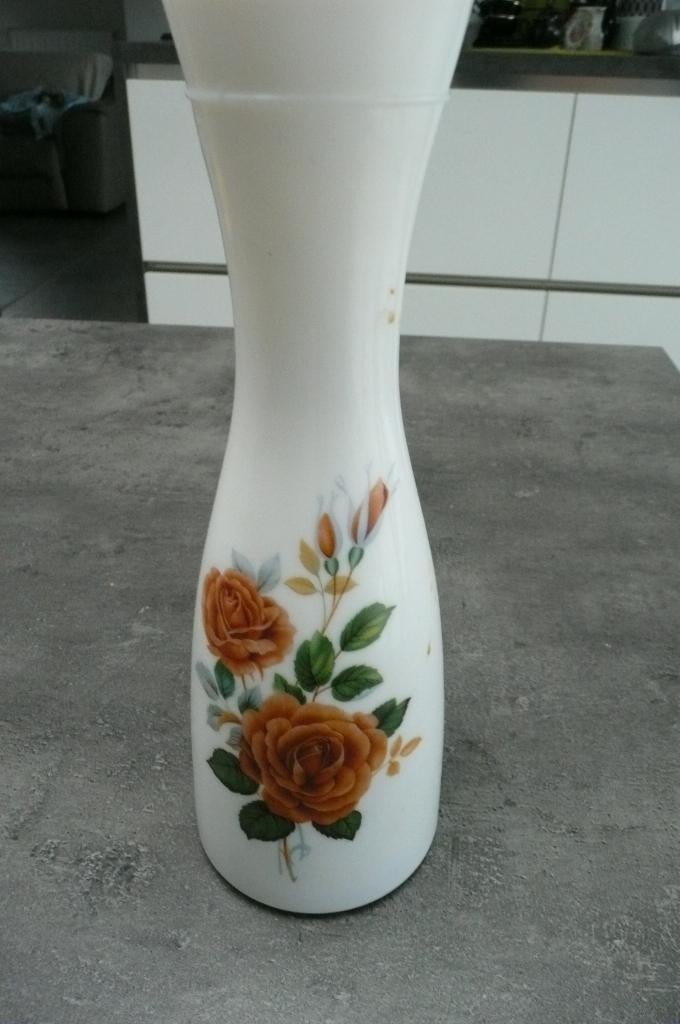 Vaasje met oranje/gele rozen (MD41), Enlèvement ou Envoi, Utilisé, Orange, Moins de 50 cm