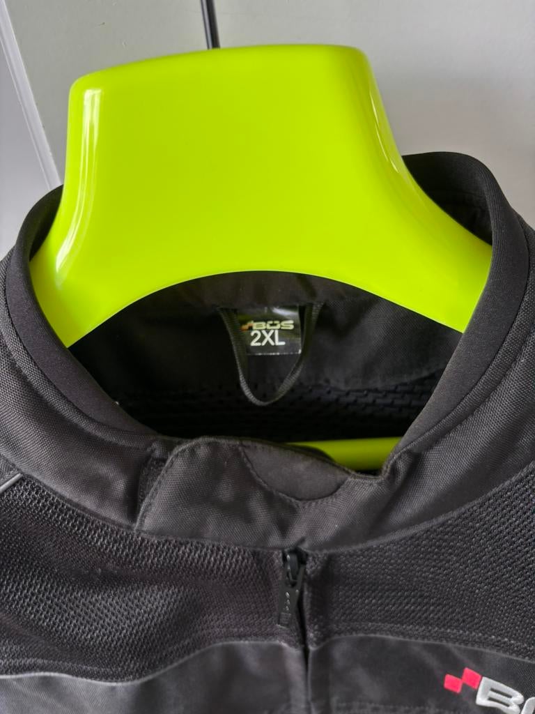 Doorwaai motorjas Bos, Motoren, Kleding | Motorkleding, Ophalen