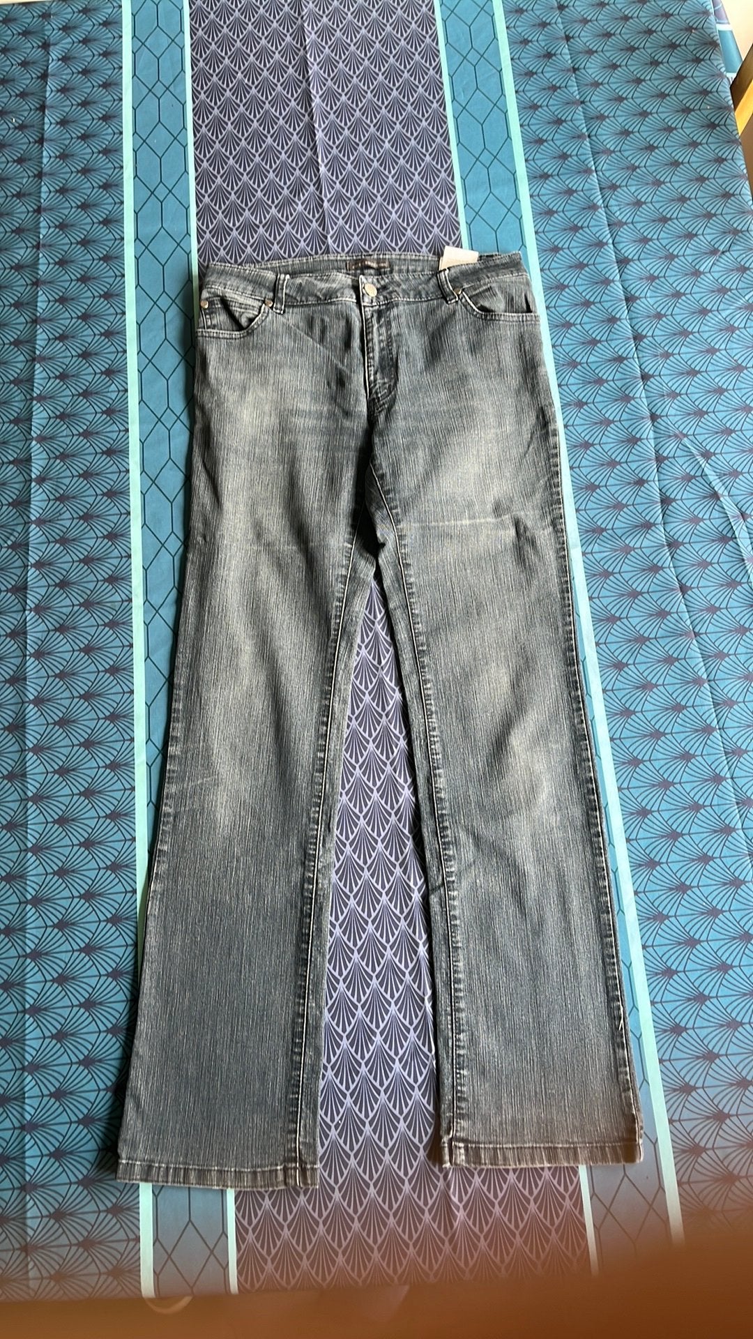 Jeans dames maat 40. Cassis, Vêtements | Femmes, Enlèvement, Porté, W30 - W32 (confection 38/40)