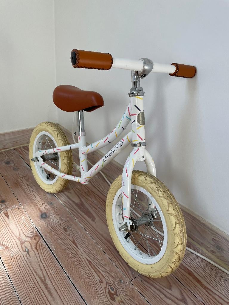 Banwood loopfiets voor kinderen van 2,5 tot 5 jaar, Fietsen en Brommers, Ophalen, Terugtraprem, Gebruikt, Banwood