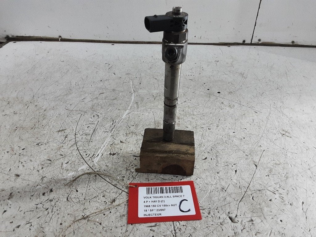 INJECTOR BRANDSTOF Tiguan Allspace (BW2) (04L130277AC), Gebruikt, Volkswagen, Mevr. I. Hauben, Rue de l'Espoir 34 34
4030  GRIVEGNÉE, BE