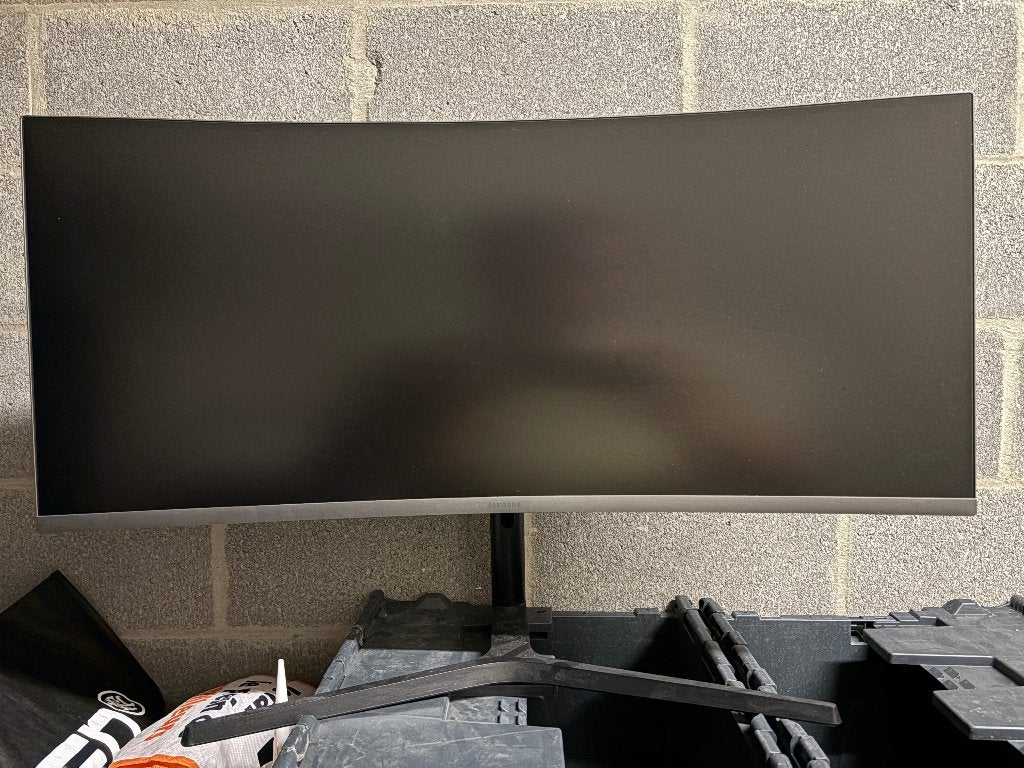 Gebogen scherm Samung in uitstekende staat, Computers en Software, Monitoren, HDMI, VA, Zo goed als nieuw, Ophalen