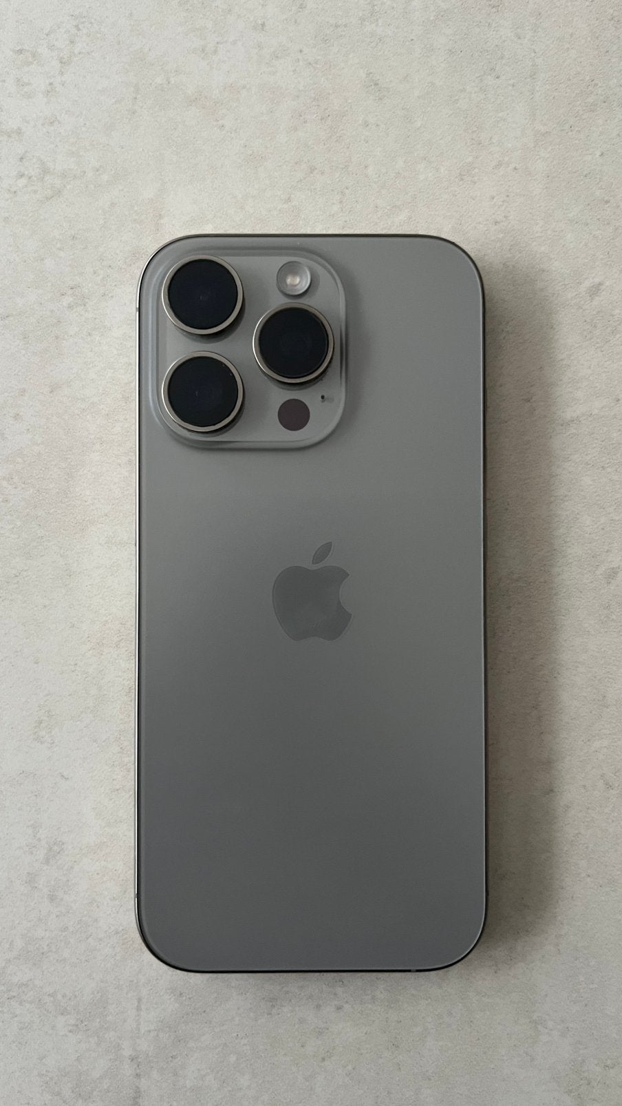 Iphone 16 pro, Neuf, IPhone 16 Pro, Autres matériaux, Argent
