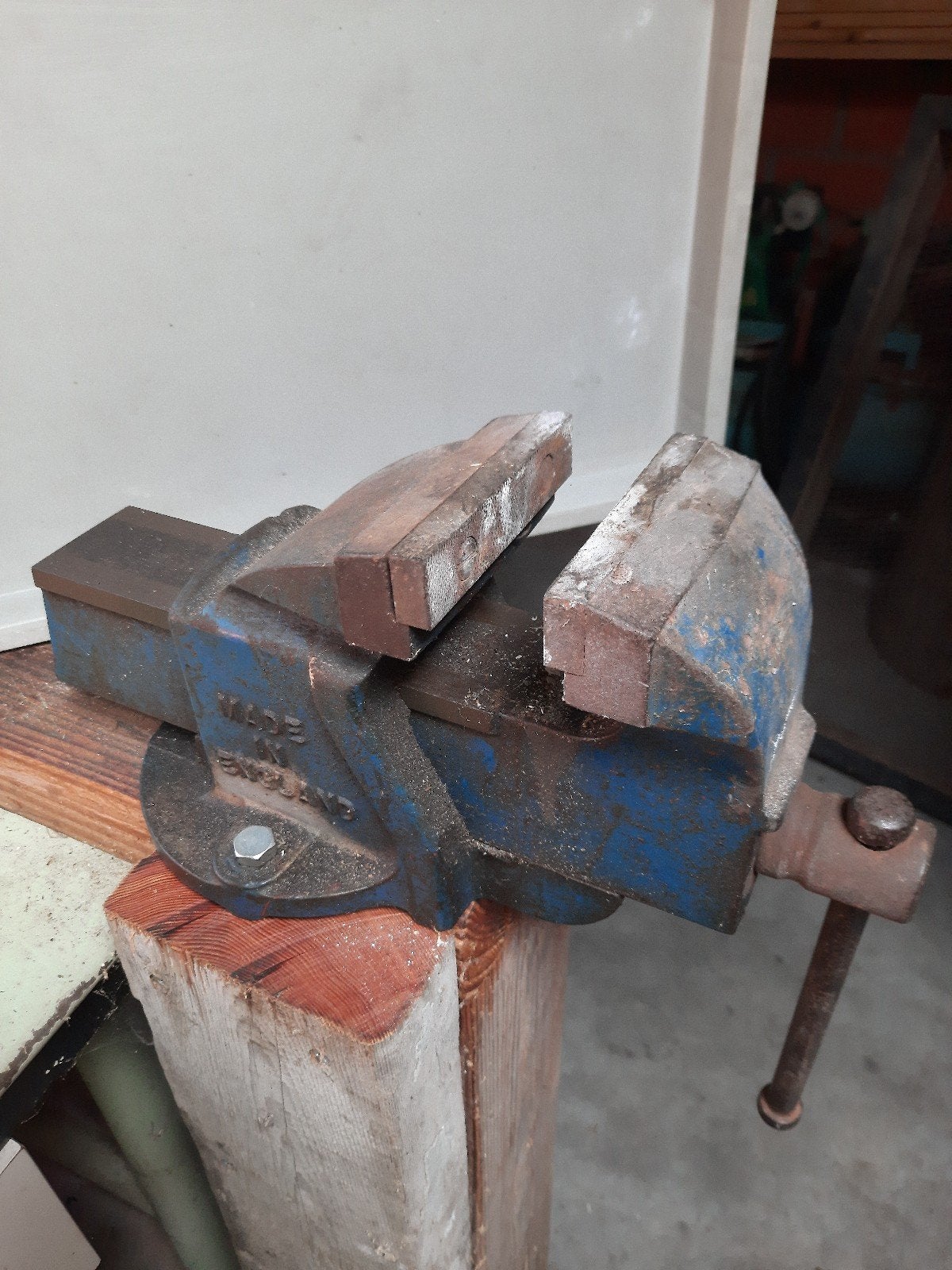 ÉTAU, Bricolage & Construction, Enlèvement, Étau