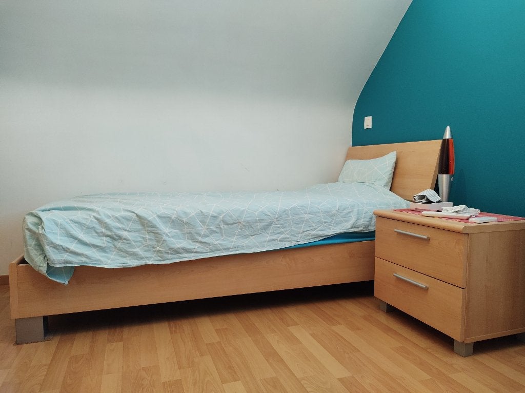 Eenpersoonsbed met matras, Huis en Inrichting, Ophalen, Overige materialen, Gebruikt, 90 cm