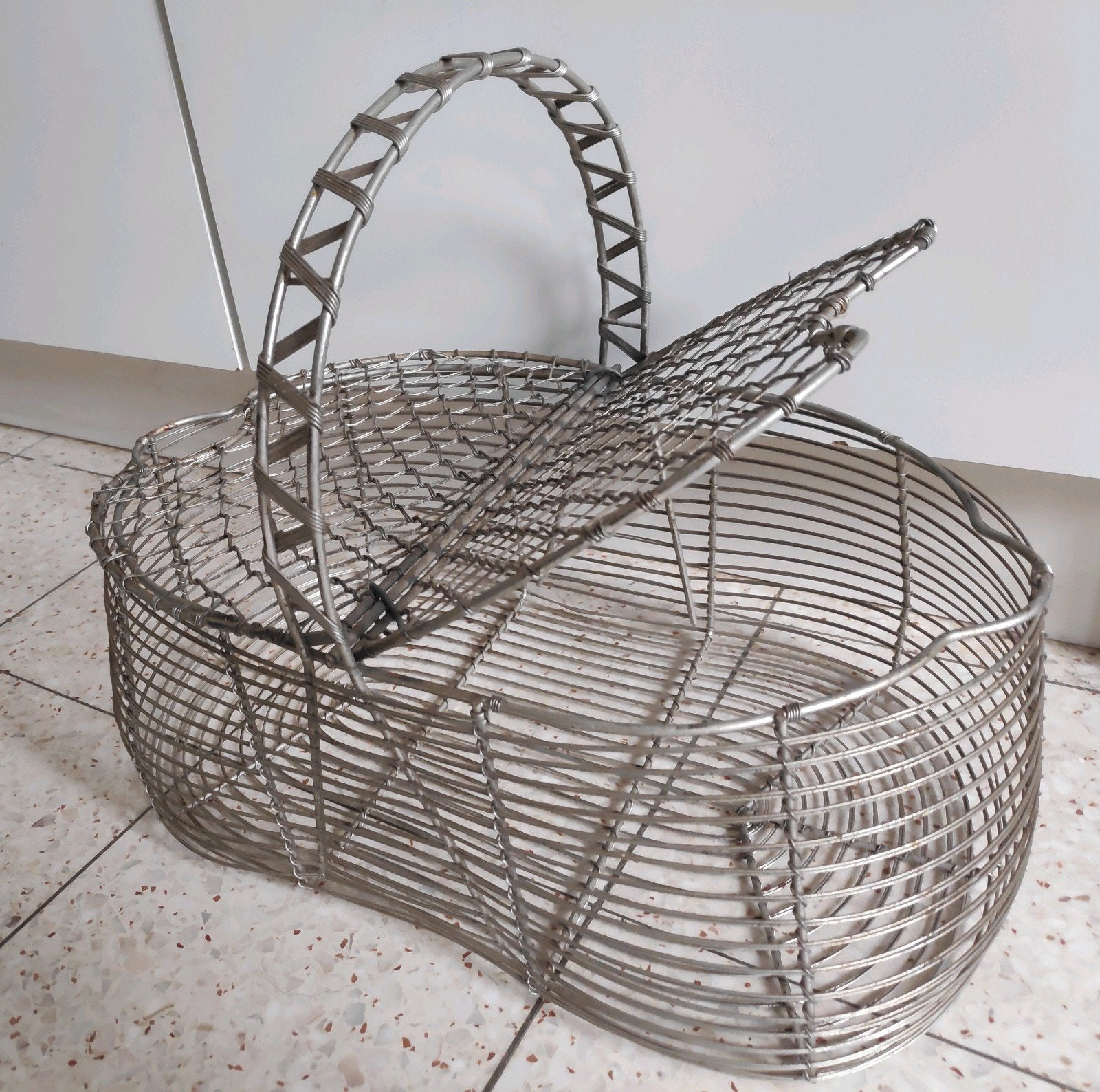 Panier vintage en fils métalliques tressés, Enlèvement