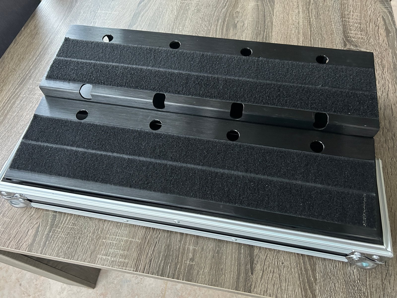 Pedalboard Trex Tonetrunk 56, Muziek en Instrumenten, Effecten, Zo goed als nieuw, Ophalen