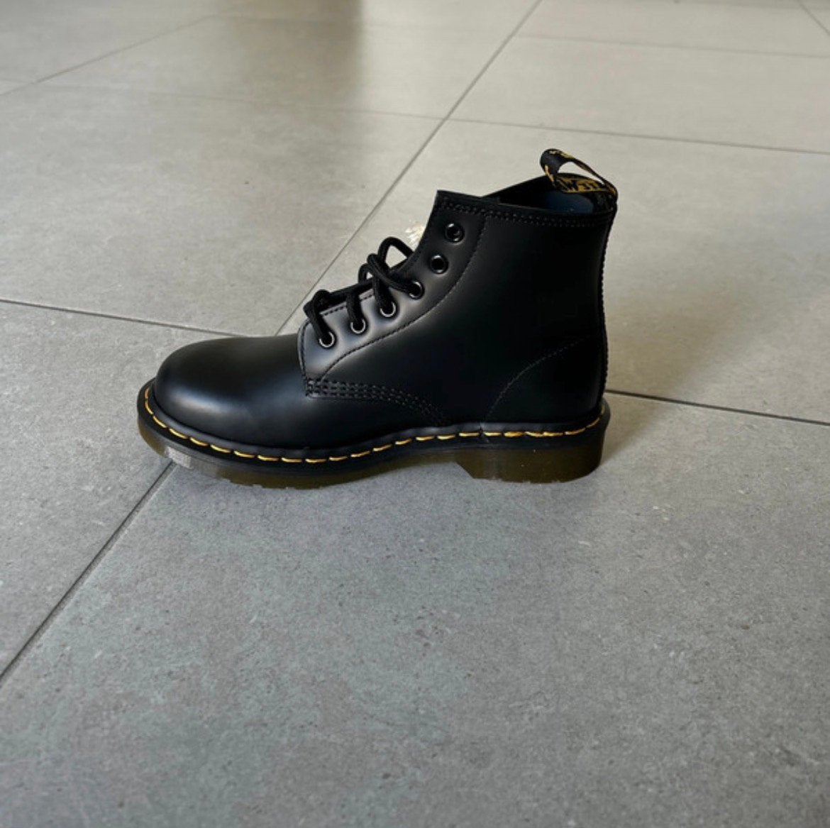 Dr. Martens, Ophalen, Zwart, Lage of Enkellaarzen, Nieuw