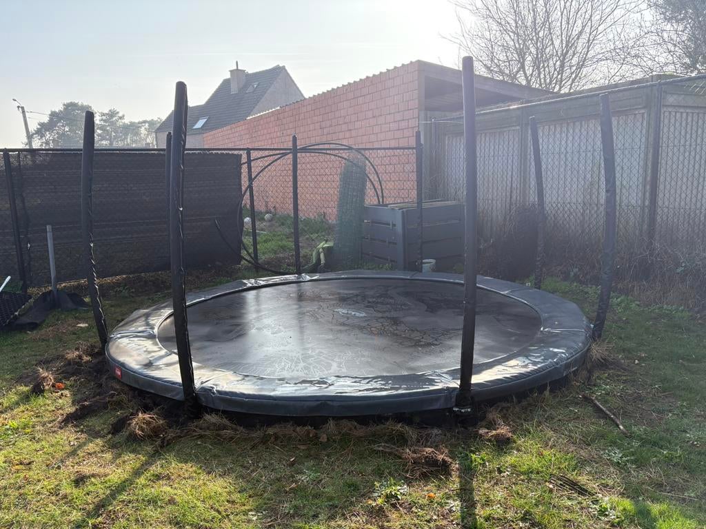 Berg trampoline champion inground 430, Kinderen en Baby's, Ophalen, Zo goed als nieuw