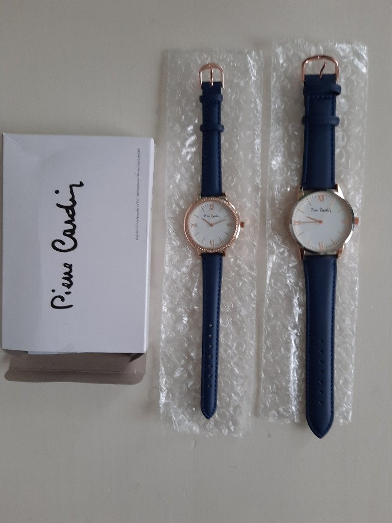 set horloges hij & zij 7240 / Pierre Cardin /, Verzamelen, Ophalen of Verzenden, Nieuw, Gebruiksvoorwerp