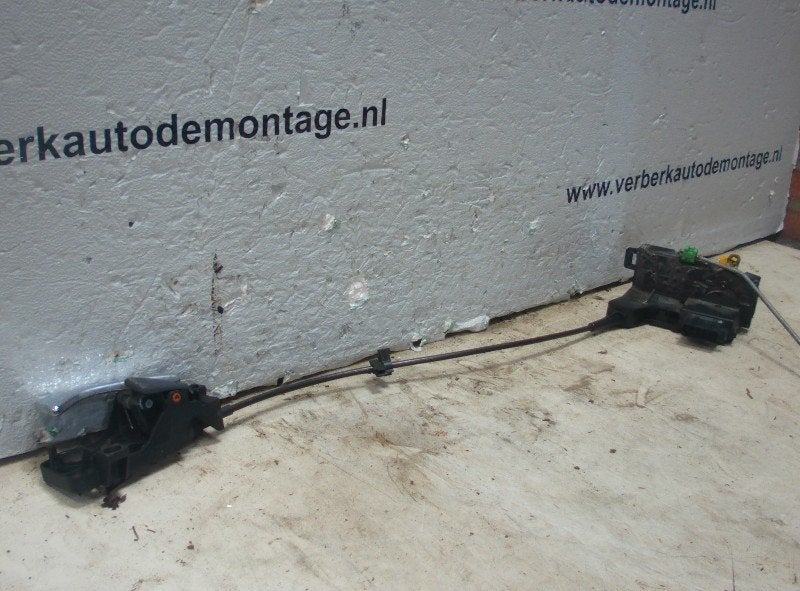 PORTIERSLOT LINKS VOOR Jaguar S-type (X200), Campus Kronberg 7
61476  Kronberg im Taunus, DE, Gebruikt, Voor, Jaguar