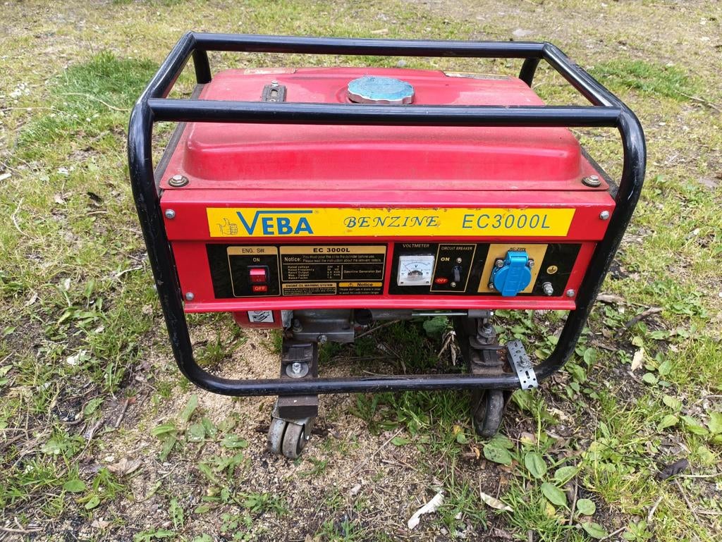 Generator 3000W, Doe-het-zelf en Bouw, Aggregaten, Ophalen, Gebruikt, Minder dan 5 kVA, Benzine