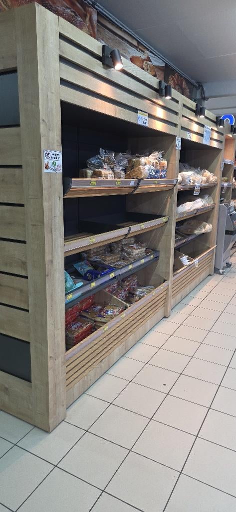 RAYONS EN BOIS « Liquidation – matériel prof. à vendre », Articles professionnels, Enlèvement