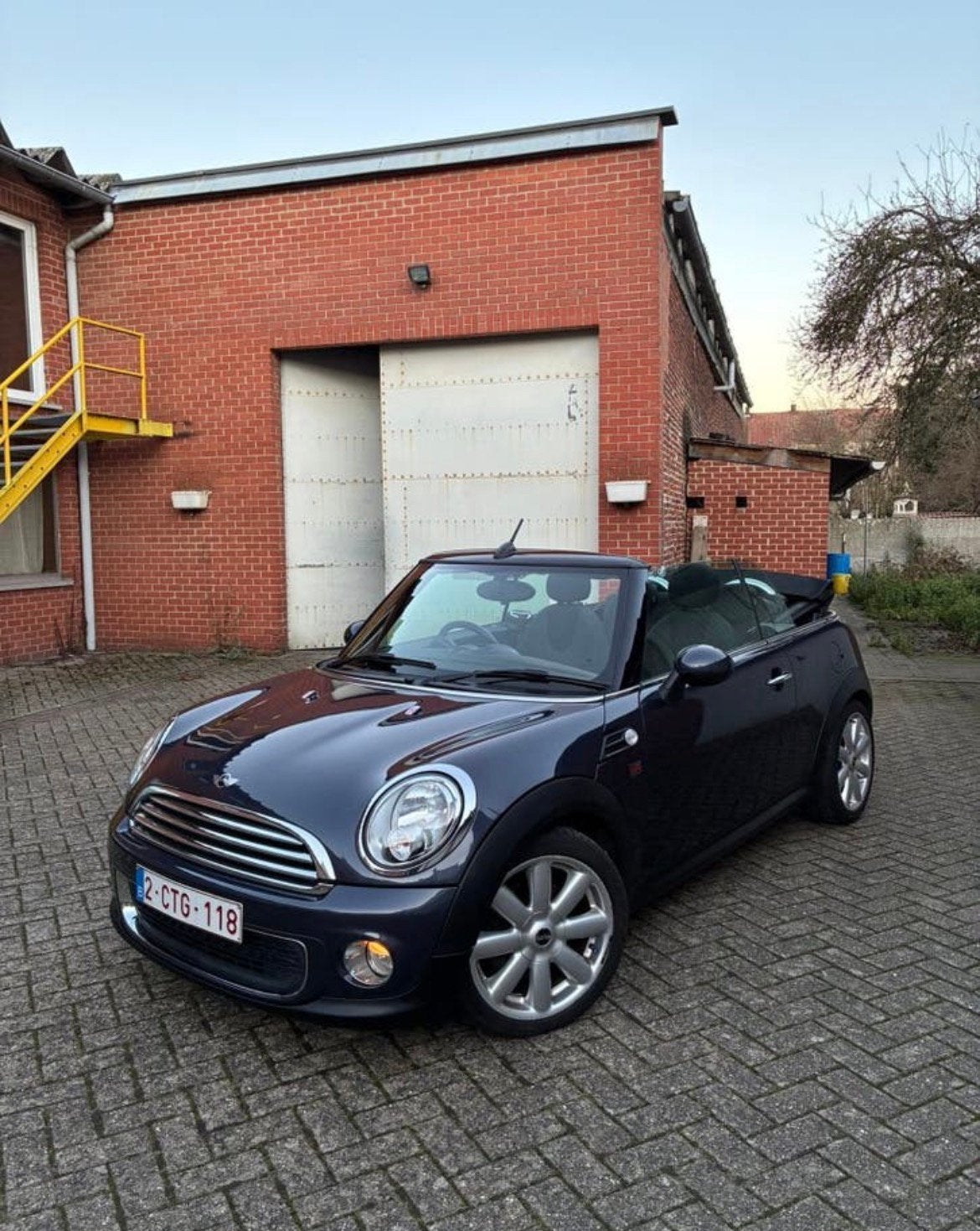 Prachtige Mini Cabrio - Euro5/Groot onderhoud/Nieuw batterij, Auto's, Euro 5, Stof, Zwart, Cabriolet