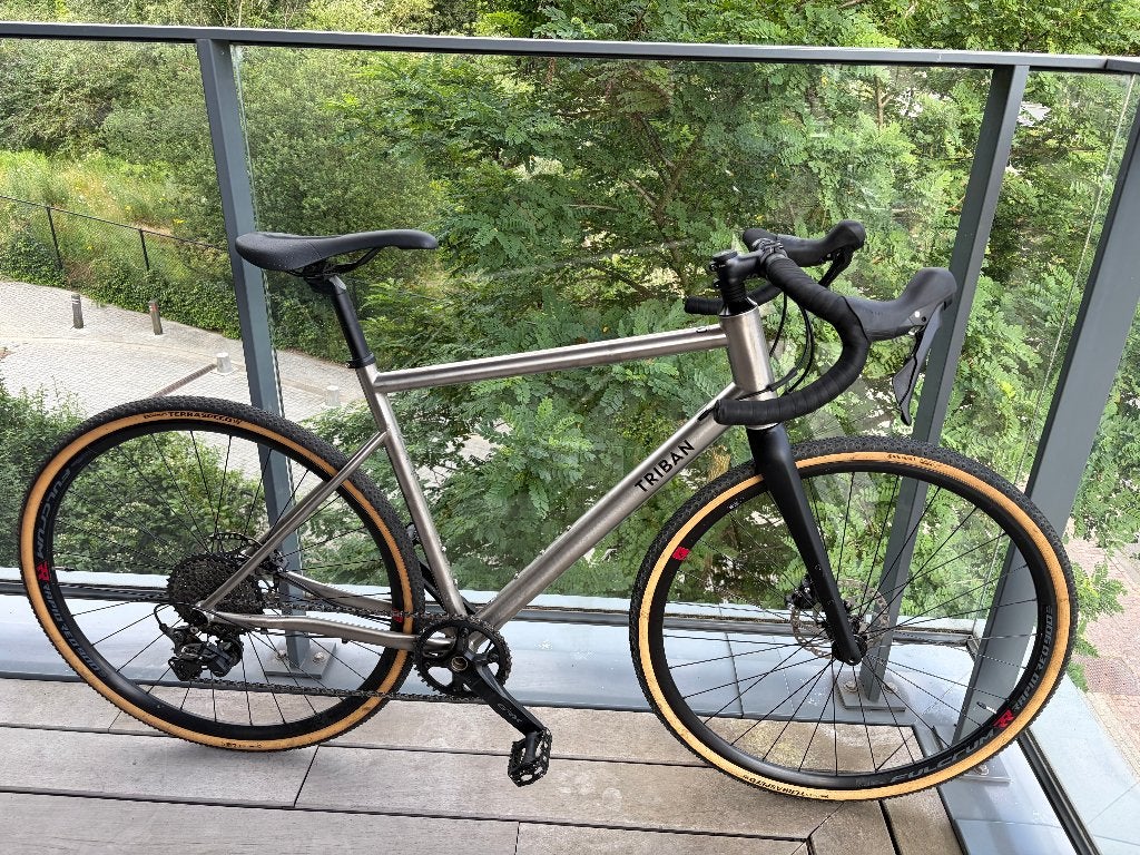 FOR SALE / À VENDRE — Decathlon Triban GRVL 900 — €2,400, Fietsen en Brommers, Fietsen | Racefietsen, Gebruikt, Heren, Overige merken