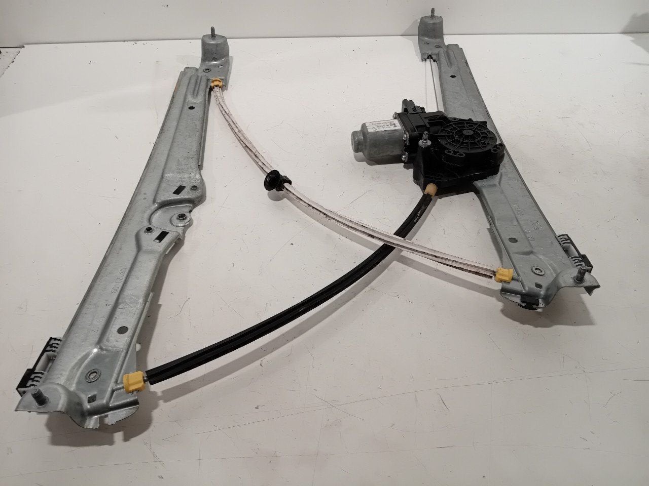Raammechaniek elektrisch rechts voor Renault Grand Scénic, Onderdelen@venauto.nl, Van der Ven Autorecycling B.V., Gebruikt, Ettenseweg 76, 4706 PB Roosendaal, The Netherlands