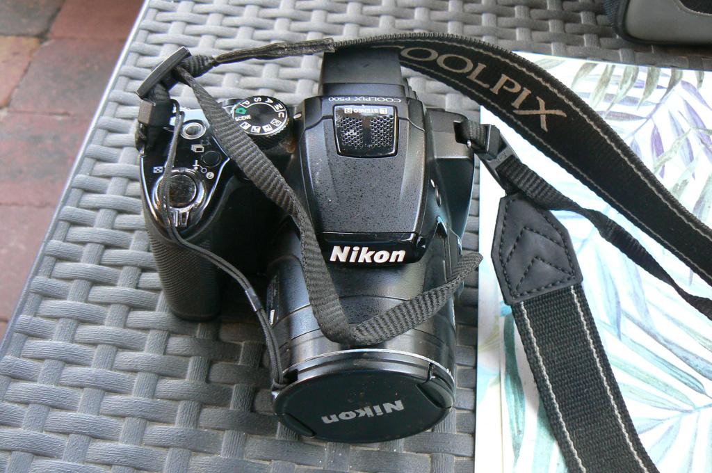 APPAREIL PHOTO NIKON COOLPIX P500, Enlèvement ou Envoi, Utilisé, Nikon