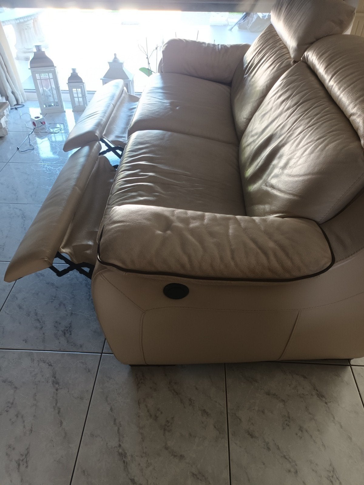 2 Fauteuil  bon état électrique pose pied cuir peau vache, Maison & Meubles, Cuir