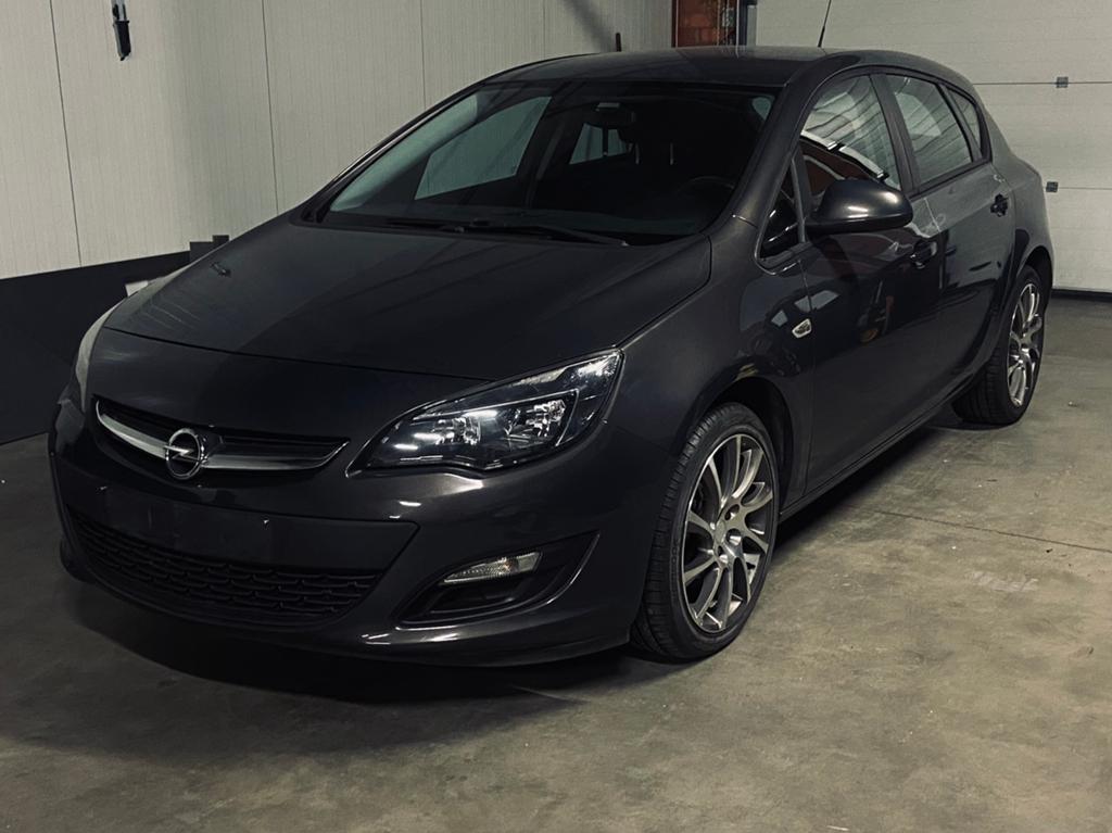 Opel astra J 1,6 benzine, Auto's, Opel, Euro 5, 4 cilinders, Parkeersensor, 5 deurs
