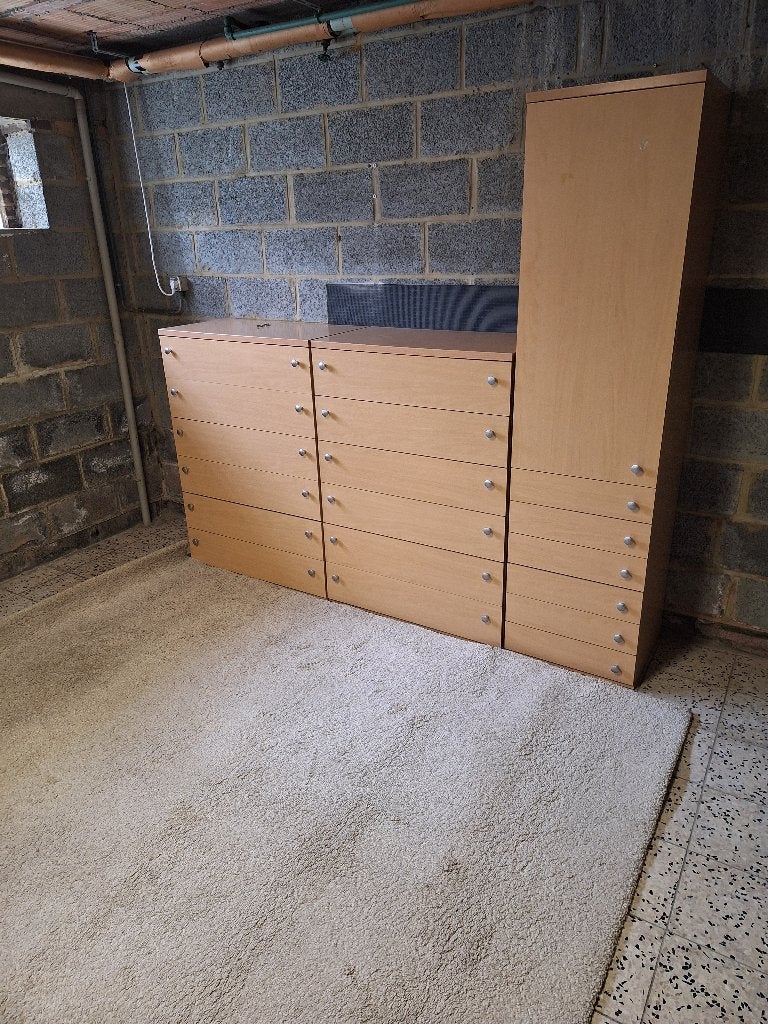 Wardrobe with drawers for €5., 25 à 50 cm, 5 tiroirs ou plus, Enlèvement, Utilisé