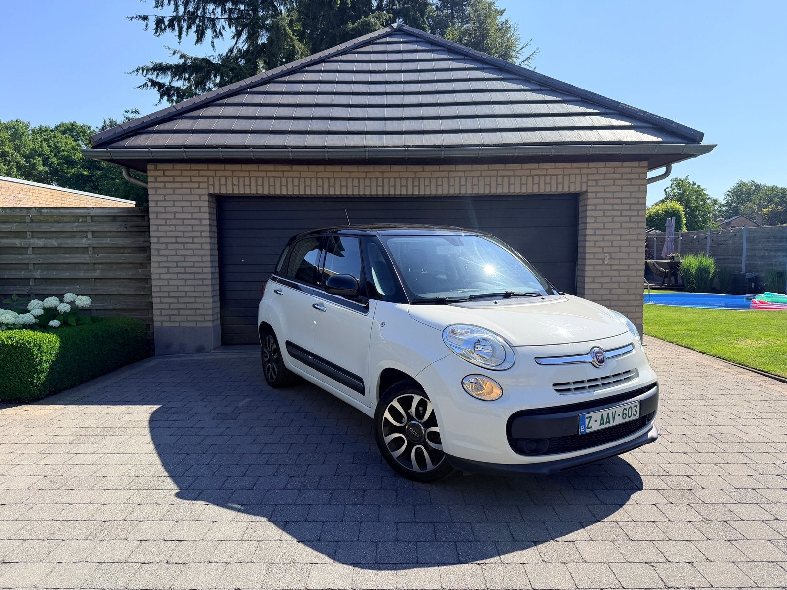 FIAT 500L 1.4 2016 119.000KM AIRCO NAVI BLUETOOTH PROPER, Auto's, Voorwielaandrijving, Zwart, 4 cilinders, Wit
