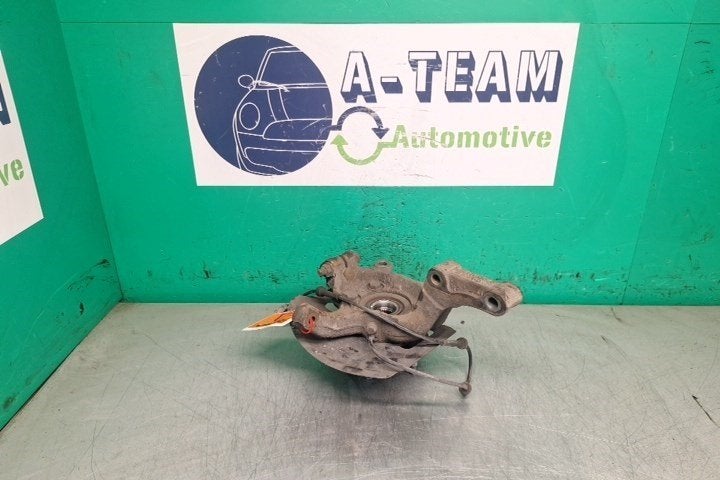 FUSEE AVANT DROITE Nissan Qashqai (J10) (11-2006/01-2014), Utilisé, Nissan