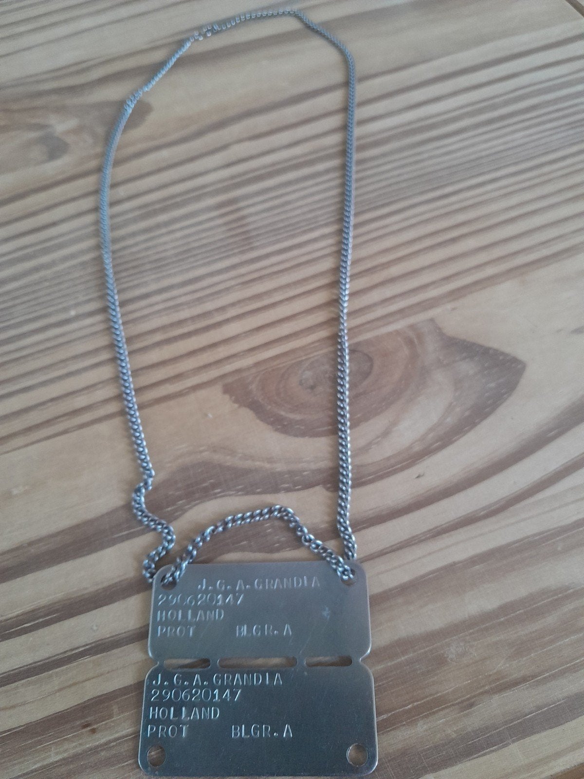 Collier militaires, Enlèvement ou Envoi