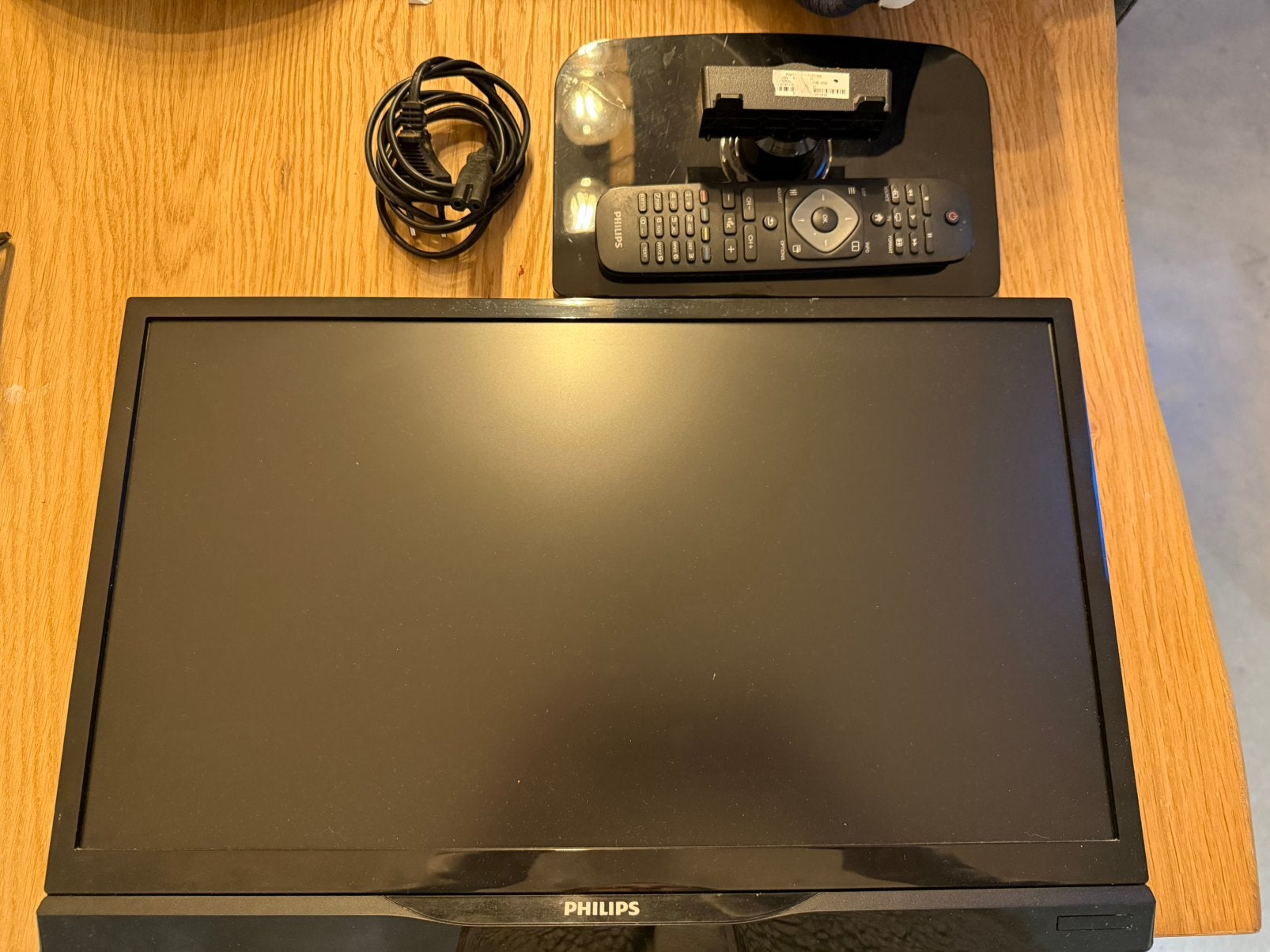 Télé Philips 20" + support mural orientable Vogel's, Ophalen, Zo goed als nieuw, Philips