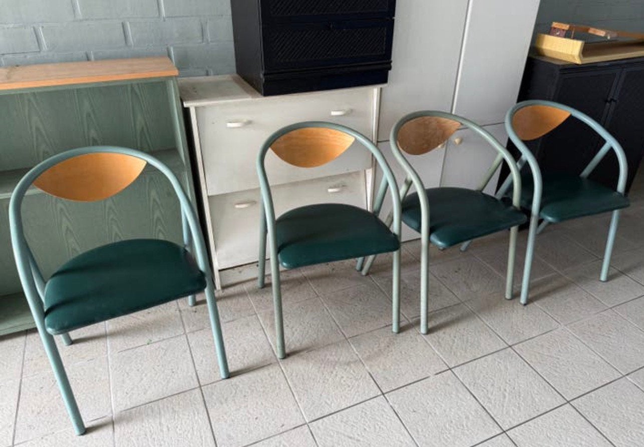 Gratis 4 eettafel stoelen, Huis en Inrichting, Ophalen, Zo goed als nieuw