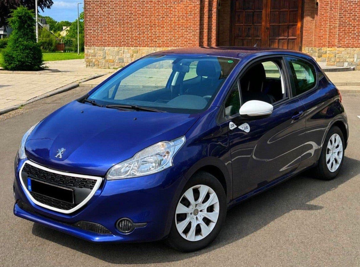 Peugeot 208 Like 1.0L Benzine Zuinig Goedkoop Gekeurd, Auto's, Euro 5, Bedrijf, Handgeschakeld, Te koop