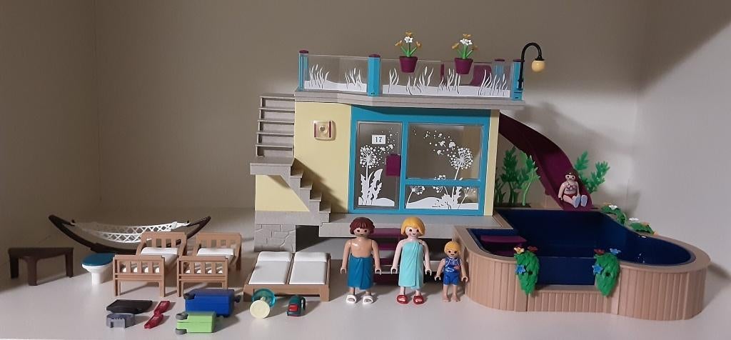 PLaymobil vakantiehuis met zwembad - compleet, Ophalen of Verzenden, Zo goed als nieuw, Complete set