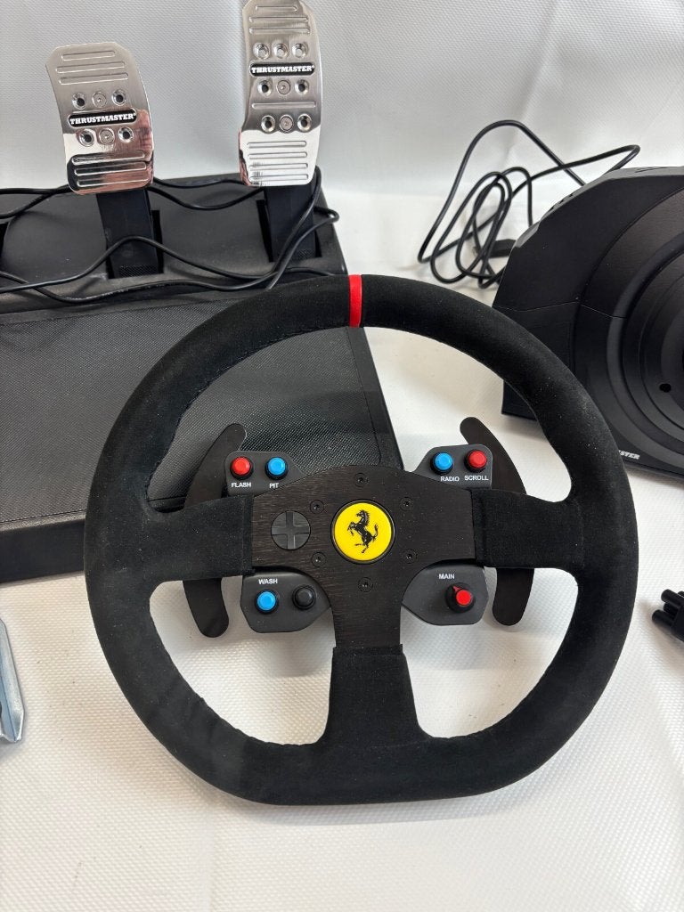 Thrustmaster t300 rs gt alcantara editie, Consoles de jeu & Jeux vidéo, Enlèvement ou Envoi, Comme neuf, Volant ou Pédales