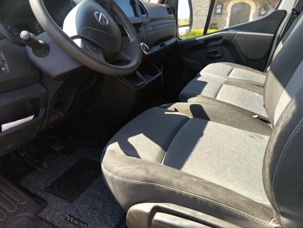 nissan interstar, Auto's, Bestelwagens en Lichte vracht, Particulier, Trekhaak, Nissan, Diesel, Ophalen