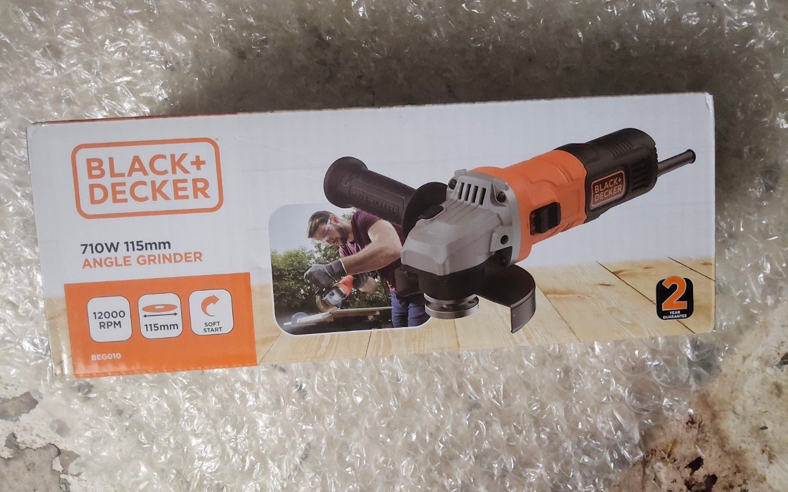 Broyeur Black and Decker neuf dans sa boîte, Bricolage & Construction, Outillage | Meuleuses, Enlèvement ou Envoi