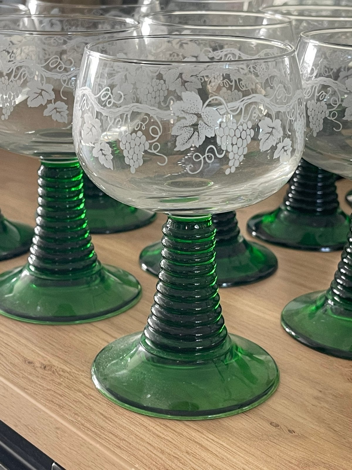 12 verres Luminarc vintage – pied vert, Enlèvement, Comme neuf