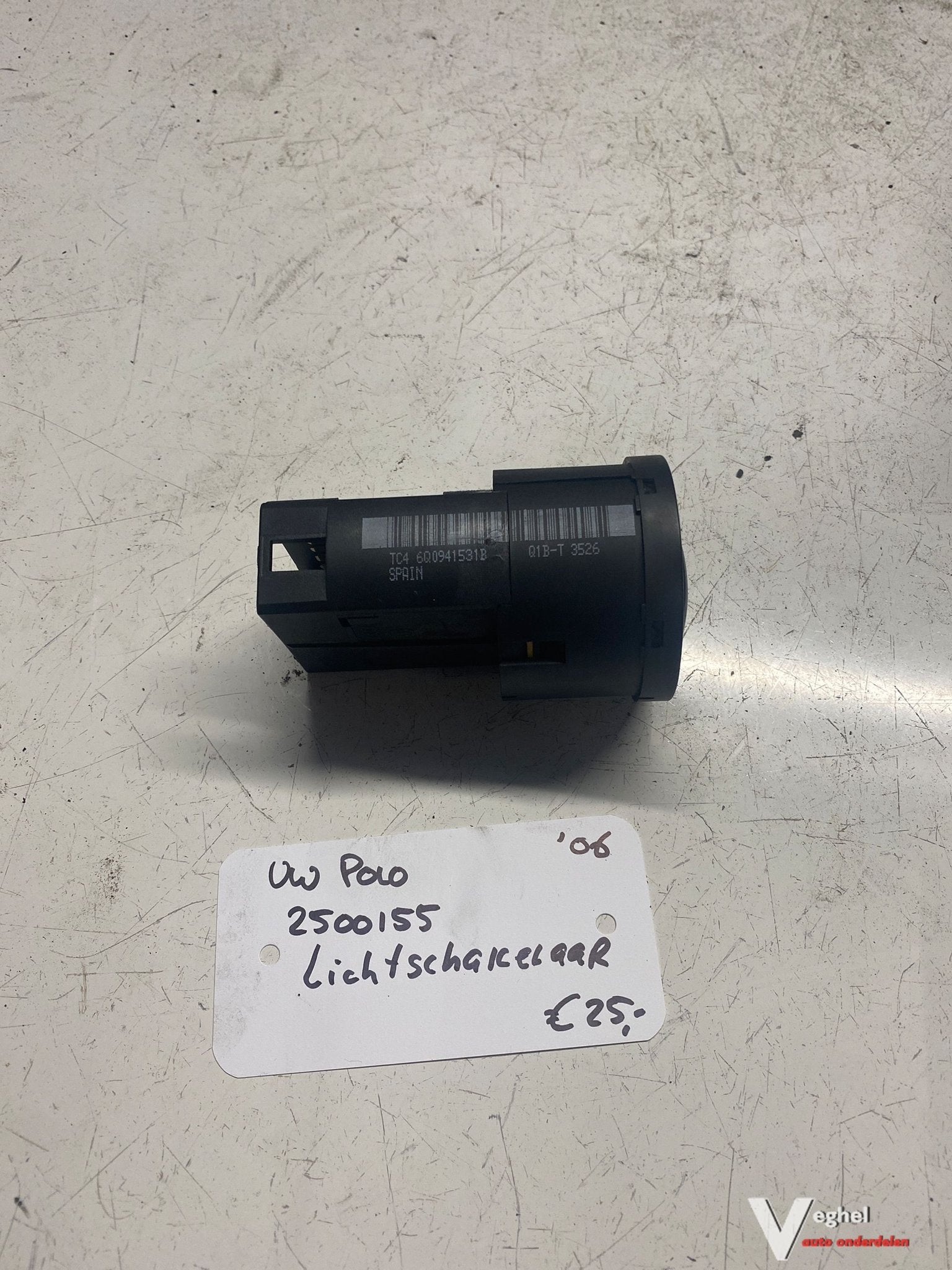 Vw Polo 1.2 3cil 5 drs 2006 2500155 Lichtschakelaar 6Q0 941, -, Utilisé, -, -