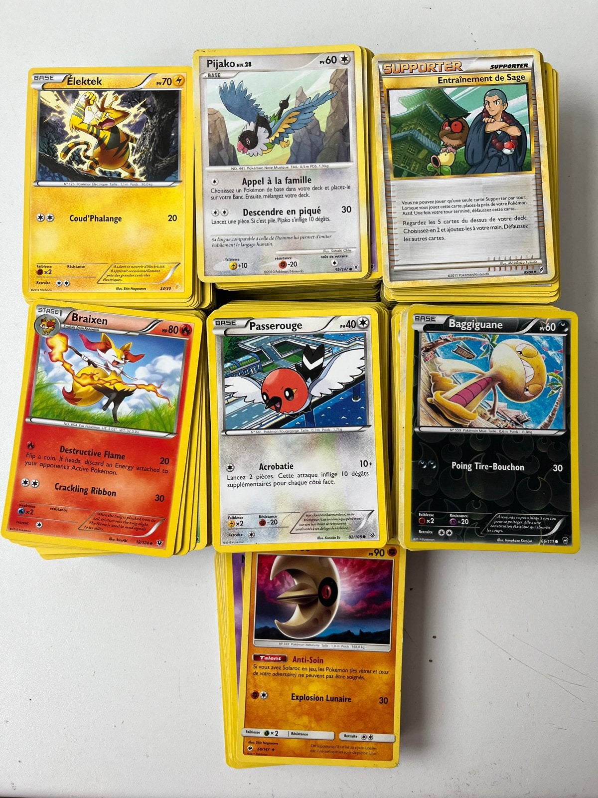 Lot de 635 cartes Pokémon - Idéal pour débutant ou jeu, Hobby & Loisirs créatifs, Enlèvement ou Envoi, Comme neuf