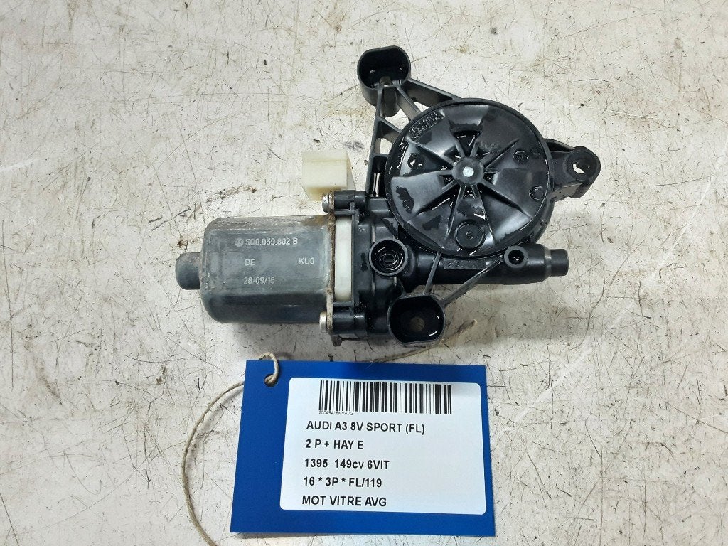 MOTEUR LEVE VITRE ELECTRIQUE AVANT GAUCHE A3 (8V1 / 8VK), Auto-Union-Straße  1,
85057  Ingolstadt, DE, Gauche, Info@audi.de, Audi