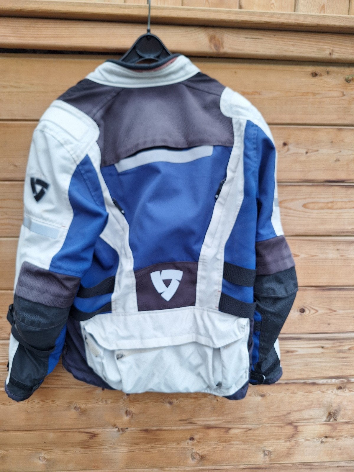 revitt jas maat m, Motos, Enlèvement