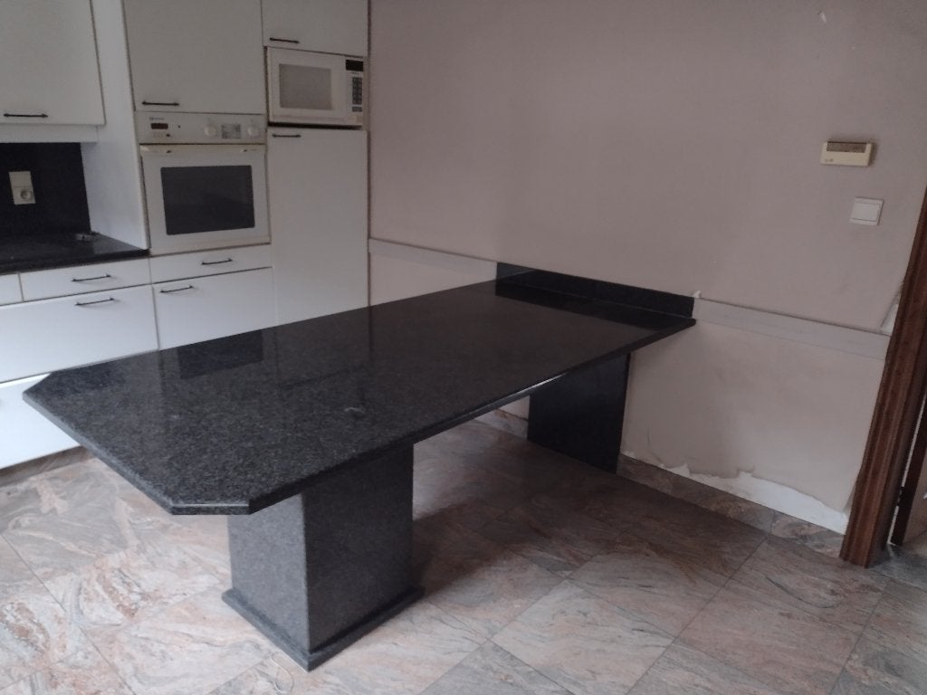 tafel graniet jasberg, Huis en Inrichting, Ophalen, Zo goed als nieuw, Minder dan 100 cm