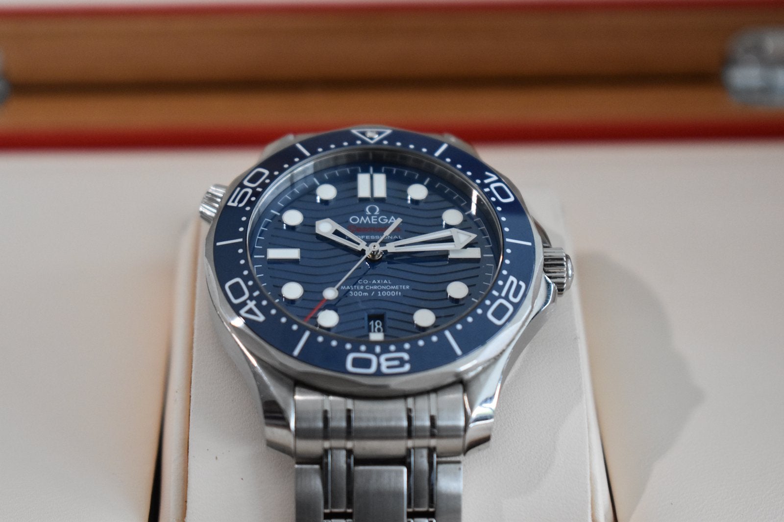 Omega Seamaster Diver 300M, Bijoux, Sacs & Beauté, Montre-bracelet, Enlèvement ou Envoi, Omega, Acier