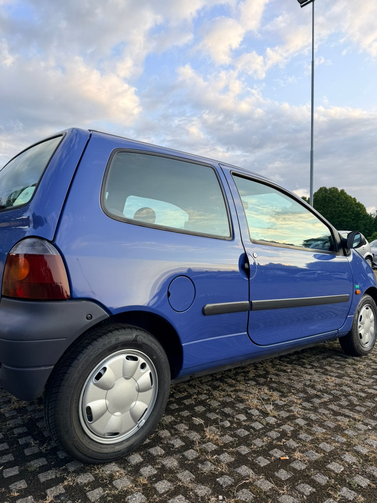 Twingo Benetton 41 000 km Très bon état, Autos, Boîte manuelle, 3 portes, Twingo, Achat