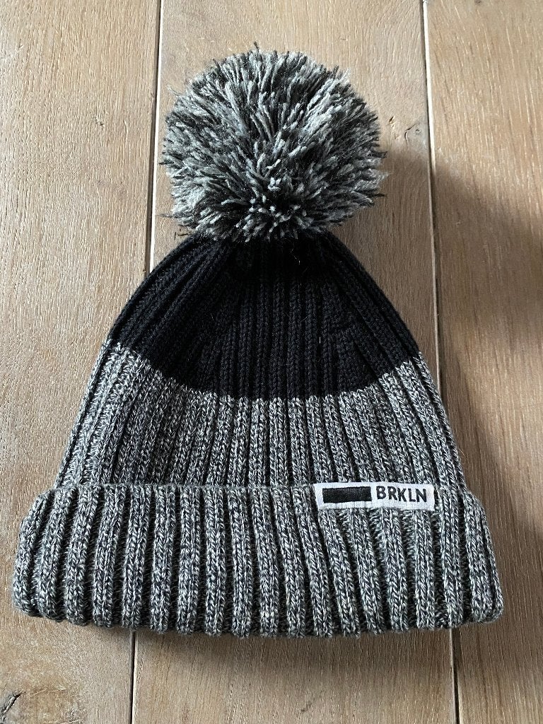 muts H&M maat 110/128 (4-8 jaar), Kinderen en Baby's, Kinderkleding | Mutsen, Sjaals en Handschoenen, Ophalen of Verzenden, Muts